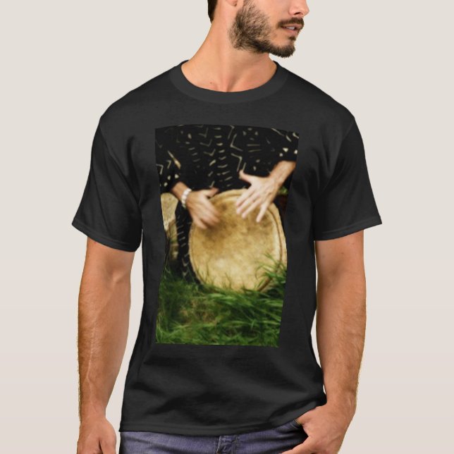 Wulaba Djembe skjorta T-shirt (Framsida)