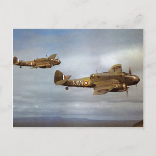WW2 Historiska flygplan under flygning Vykort