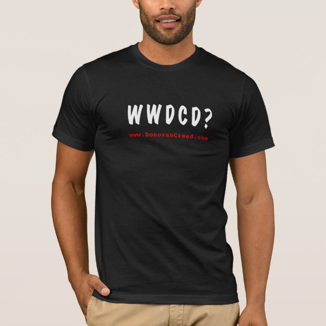 WWDCD? (Mörk T-tröja) Tee (Framsida)