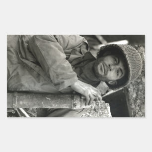 WWII American Soldier in Hurtgen Forest Rektangulärt Klistermärke
