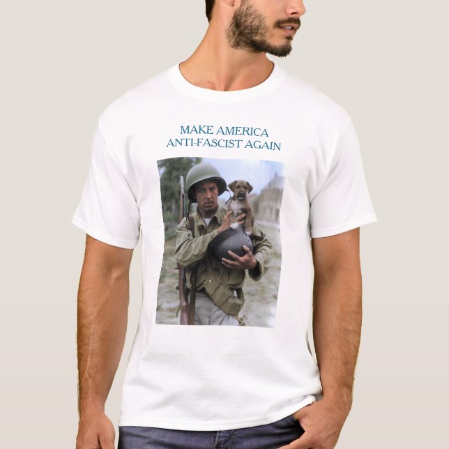 WWII-soldat med valp MAAFA T Shirt (Framsida)