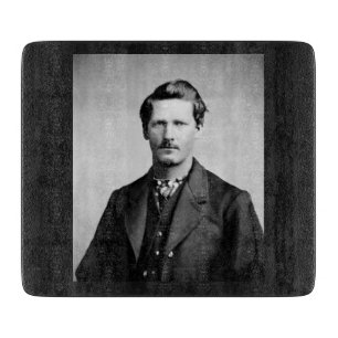 Wyatt Earp: Fredlös, revolverman, saloonägare