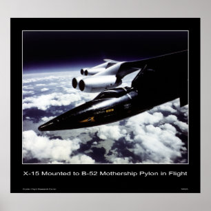X-15 monterad på B-52 Mothership Pylon in Flight Poster