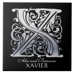 X Monogram "Silver Snöre on Black" med Namn Tile Kakelplatta
