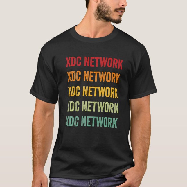 XDC-nätverkskryptot för regnbågstext T Shirt (Framsida)