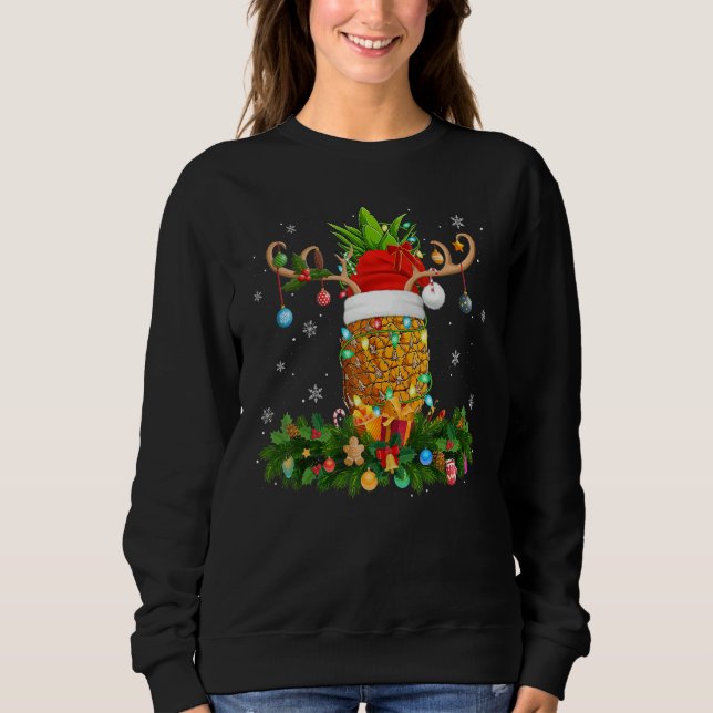 Xmas Holiday Reindeer Hat Santa Pineapple Fruit Ch T Shirt (Framsida)