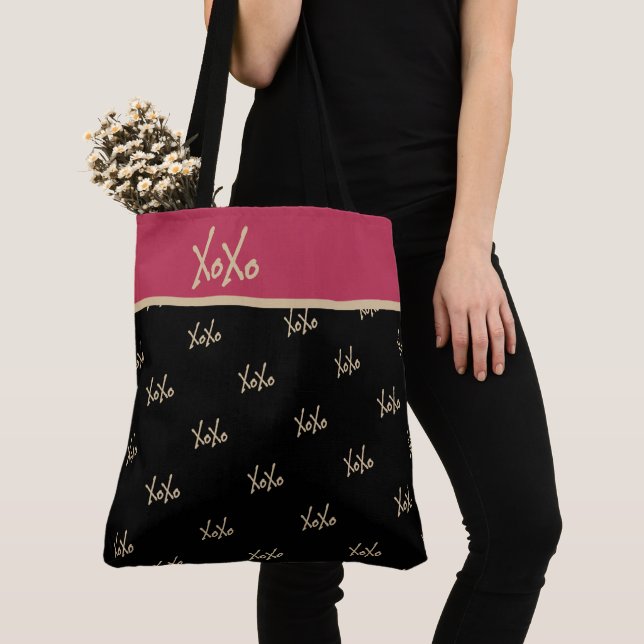 XOXO Black Guld Shock rosa Typography Cute Tygkasse (Närbild)