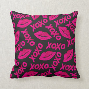 XOXO-citat Black Neon Rosa Läppar Lipstick Mönster Kudde