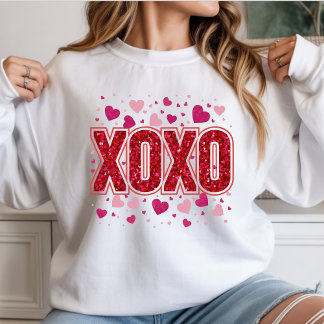 XOXO – Cute Pink Typography Valentine’s Day T Shirt