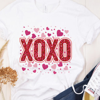 XOXO – Cute Pink Typography Valentine’s T Shirt