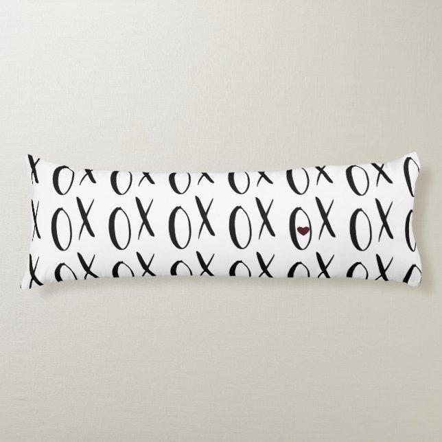 XOXO Heart Kroppskudde (Framsidan)