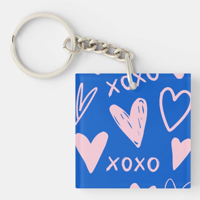 XOXO Hearts Acrylic Keychain – Cute Key Ring (Framsidan)
