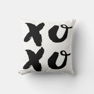 XOXO Hugs & Kisses Pillow för penseltypografi Kudde