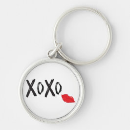 XoXo-Hugs-Kisses-with-Red-Läppar Rund Silverfärgad Nyckelring