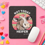 Xoxo-koffert inte i dag Heifer Musmatta<br><div class="desc">Xoxo Cow Meme Inte i dag Heifer Mouse Pad - Stil upp hemmet eller arbeta station och gå ut från besättningen med denna "udderliga" briljanta musknapp. Inte i dag kommer kvigor att låta alla veta att du elak affärer medan du skrattar. En fantastisk gåva till alla med underbar känsla för...</div>