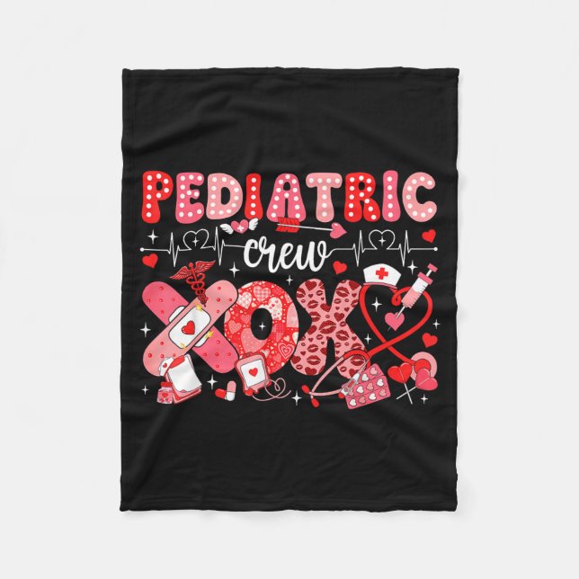 Xoxo Nurse Pediatric Crew Nurse Valentine Leopard  Fleecefilt (Framsidan)