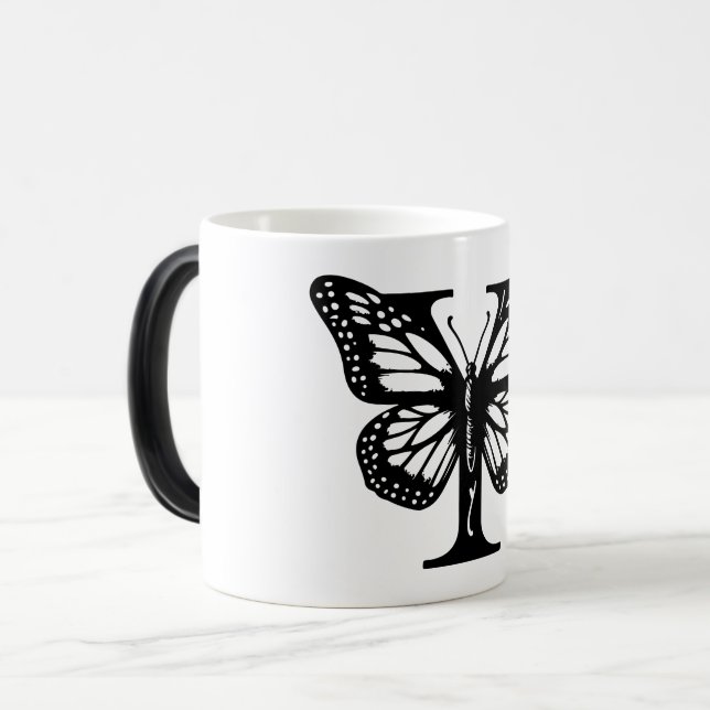 Y Alphabet black butterfly Magisk Mugg (Framsida vänster)