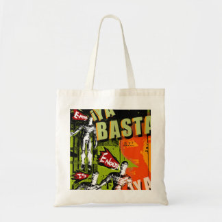 Ya Basta hänger lös Tygkasse