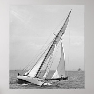 Yacht "Shamrock" i New York Harbour 1895 BW Poster