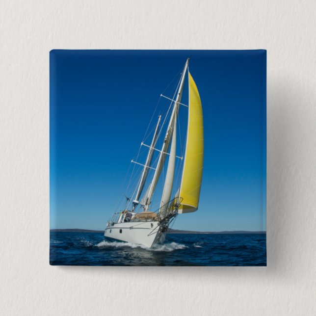 Yacht som seglar | södra Australien Knapp (Framsida)