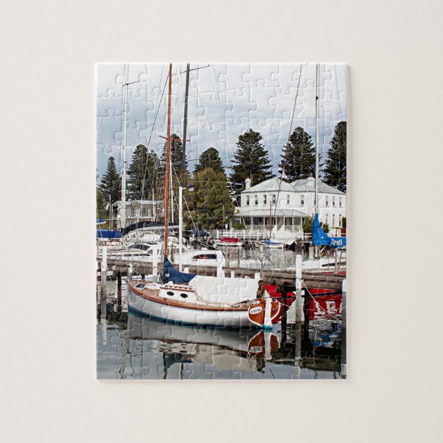 Yachts in marina, Port Fairy, Victoria, Australien Pussel (Vertikal)