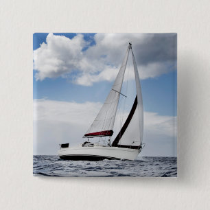 Yachtsegling i det öppna havet knapp