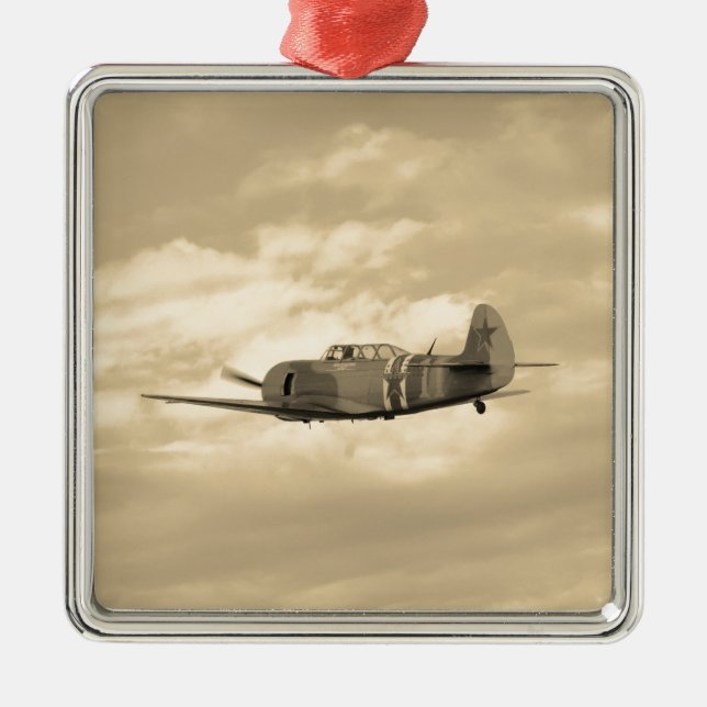 Yak 11 under flygning julgransprydnad metall (Framsidan)