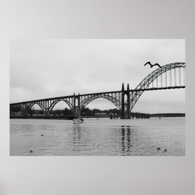Yaquina Bay Bridge i Black & White Poster (Framsidan)