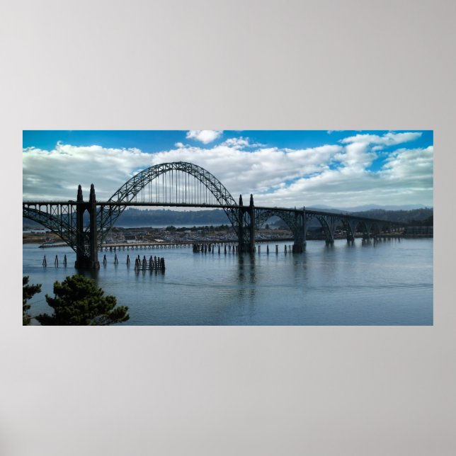 Yaquina Bay Bridge - Newport Oregon Poster (Framsidan)