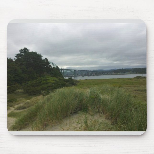 Yaquina Bay, Newport, Oregon Musmatta (Framsidan)