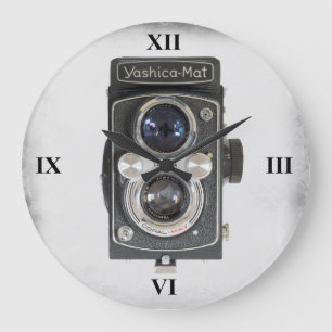 Yashica-Mat Stor Klocka