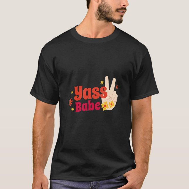 Yass Babe Peace Händer T Shirt (Framsida)