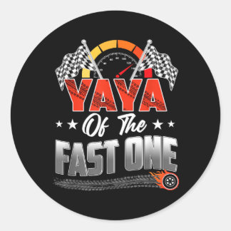 Yaya Of The Fast One Födelsedag 1:a Racingbil Fami Runt Klistermärke