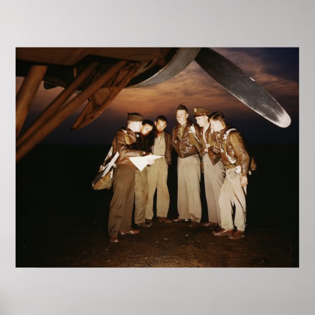 YB-17 Bomber Crew, 1942 Poster (Framsidan)