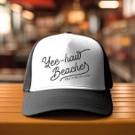 Yee-haw-stränderna Anpassningsbar Matching Påsklov Keps<br><div class="desc">Påsklov callin,  och ditt styrkors svar i Bohotown trucker stil! Ditch den vanliga,  spänn på de här hattarna lika bra som en ökensolnedgång,  som skrapat i boho vibes. Din namn eller fräcka slogan blinkar över skumfronten i westernt inspirerat typsnitt,  viskade "Yee-haw,  stränder!" med en rosa.</div>
