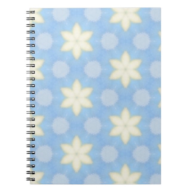 Yellow geometric stars on pale blue background anteckningsbok (Framsidan)