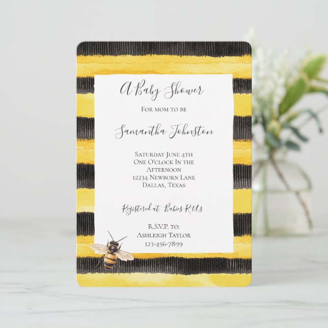Yellow Gold Black Stripes Honey Bee Baby Shower Inbjudningar (Stående Fram)
