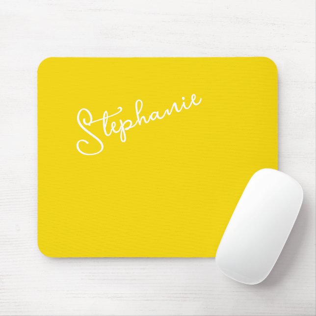 Yellow Minimalist Personalized Script Name Modern  Musmatta (Med mus)