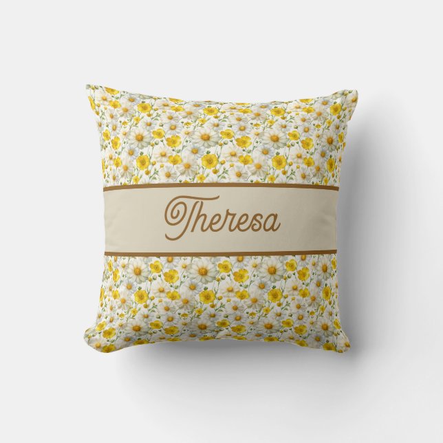 Yellow Wildflowers Pattern Monogram Name Kudde (Framsida)