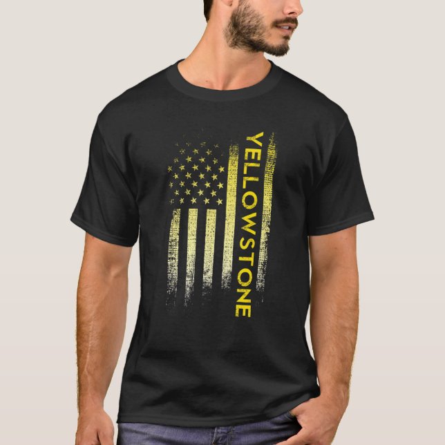 Yellowstone American Flagga T Shirt (Framsida)