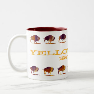 Yellowstone Bison Running Två-Tonad Mugg