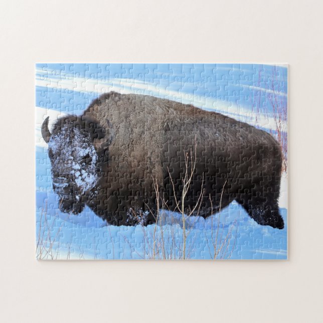 Yellowstone-Bison Stående i Djupsnö Pussel (Horisontell)
