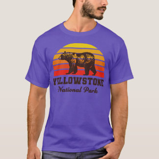Yellowstone National Park Bear Sunset Gult T Shirt
