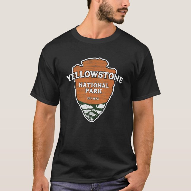 Yellowstone National Park Classic Style Arrowhead  T Shirt (Framsida)