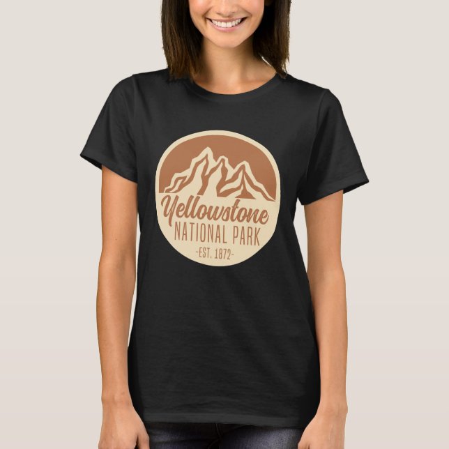 Yellowstone National Park Hiking Camping T Shirt (Framsida)