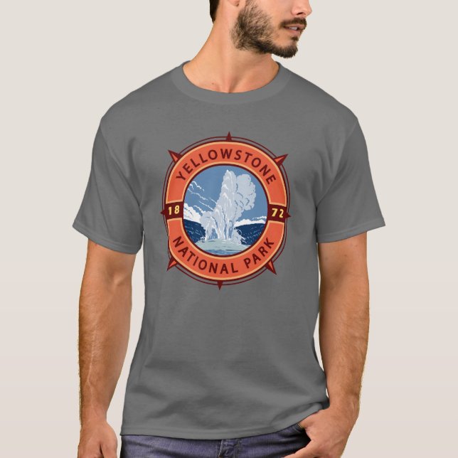 Yellowstone National Park Retro Compass Emblem T Shirt (Framsida)