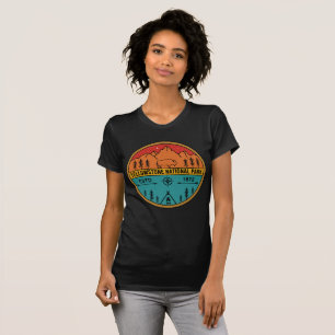 Yellowstone National Park Retro Wyoming USA Bison T Shirt