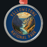 Yellowstone National Park River Distress Circle Julgransprydnad Metall<br><div class="desc">Yellowstone-vektorteckningsdesign. Parken har dramatiska kanjoner,  alpina floder,  lush-skogar,  hett vår och vaktmästare,  inklusive dess mest berömd,  Gamle Faithful.</div>