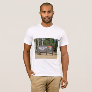 Yellowstone National Park, Sign, Wyoming, USA Tee Shirt