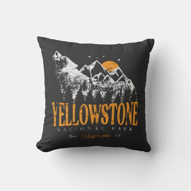 Yellowstone National Park Varg Mountains Vintage Kudde (Framsida)